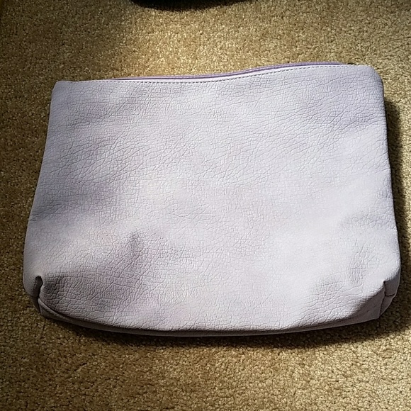 Free People Handbags - FREE PEOPLE lavender bag